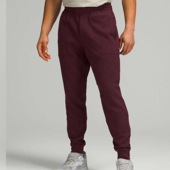 Lululemon At Ease Jogger Men's Size XL Maroon Textured Active M5642S Training - Picture 1 of 10